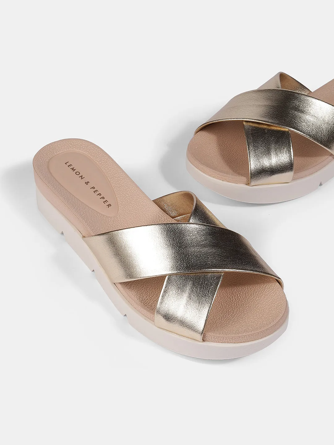 Criss Cross Flat