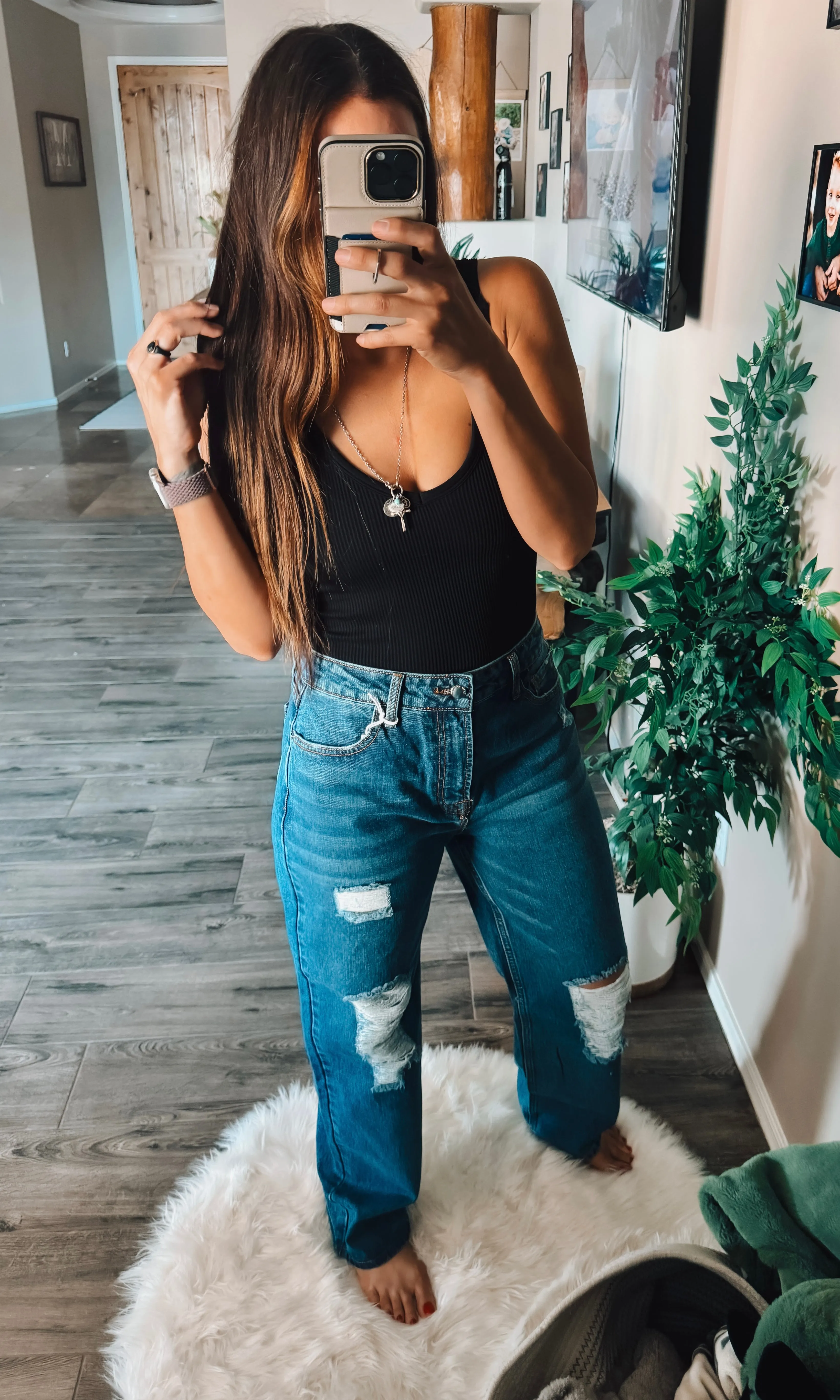 Hammer Distressed High Waist Jeans