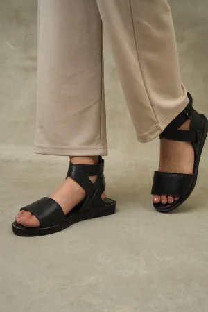 Kria Cross Strap Pastel - Black