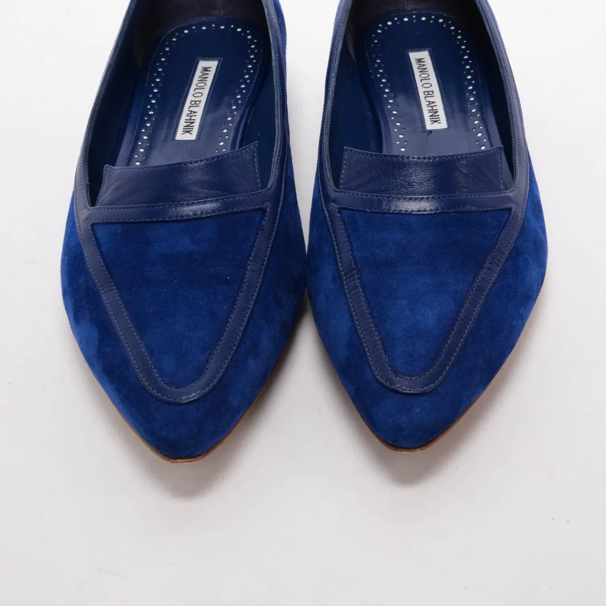 Manolo Blahnik Blue Suede Hoggy Flats 39.5