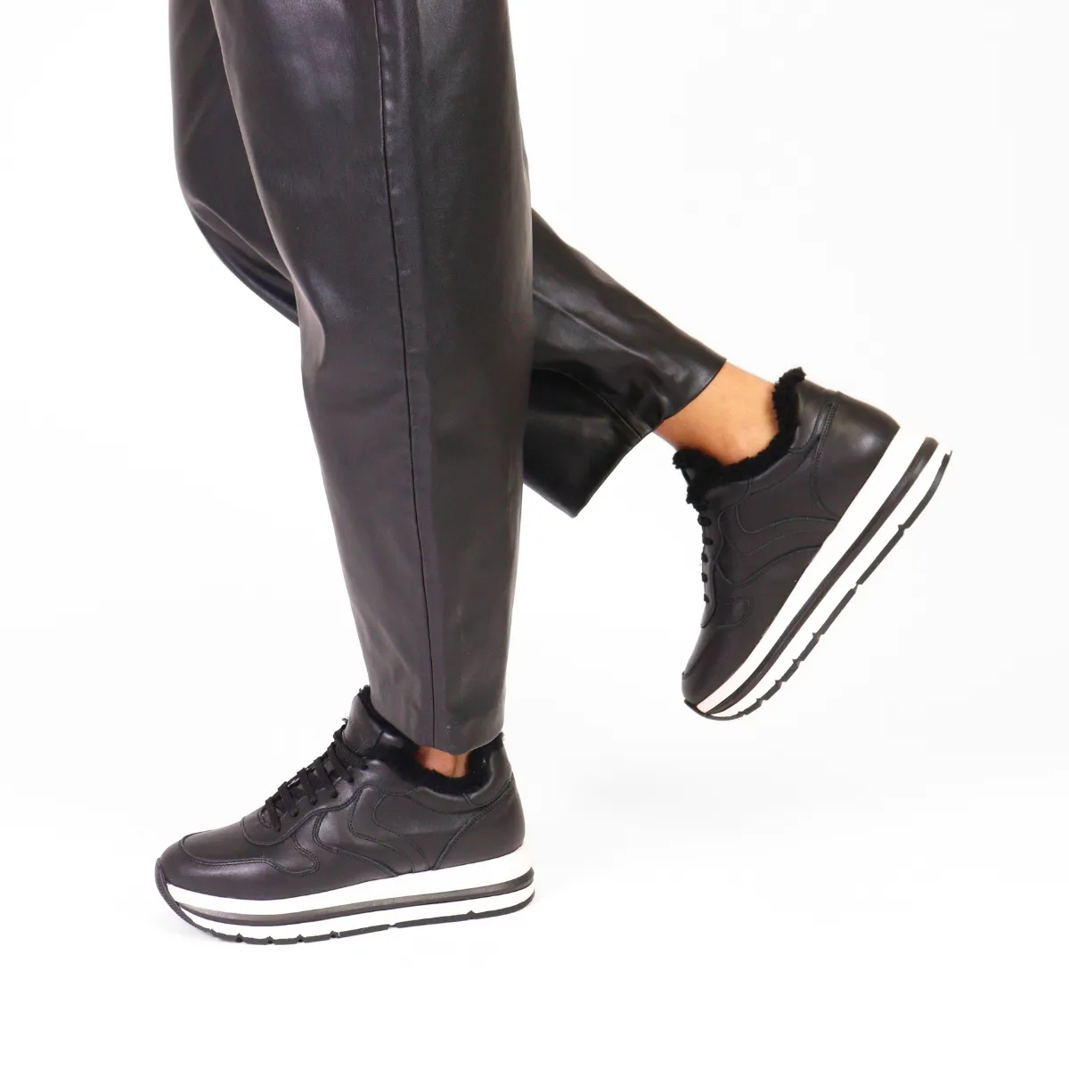 Maran Fur Black
