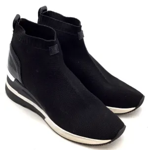 Michael Kors Women's Black Ankle Boots - Size Measured