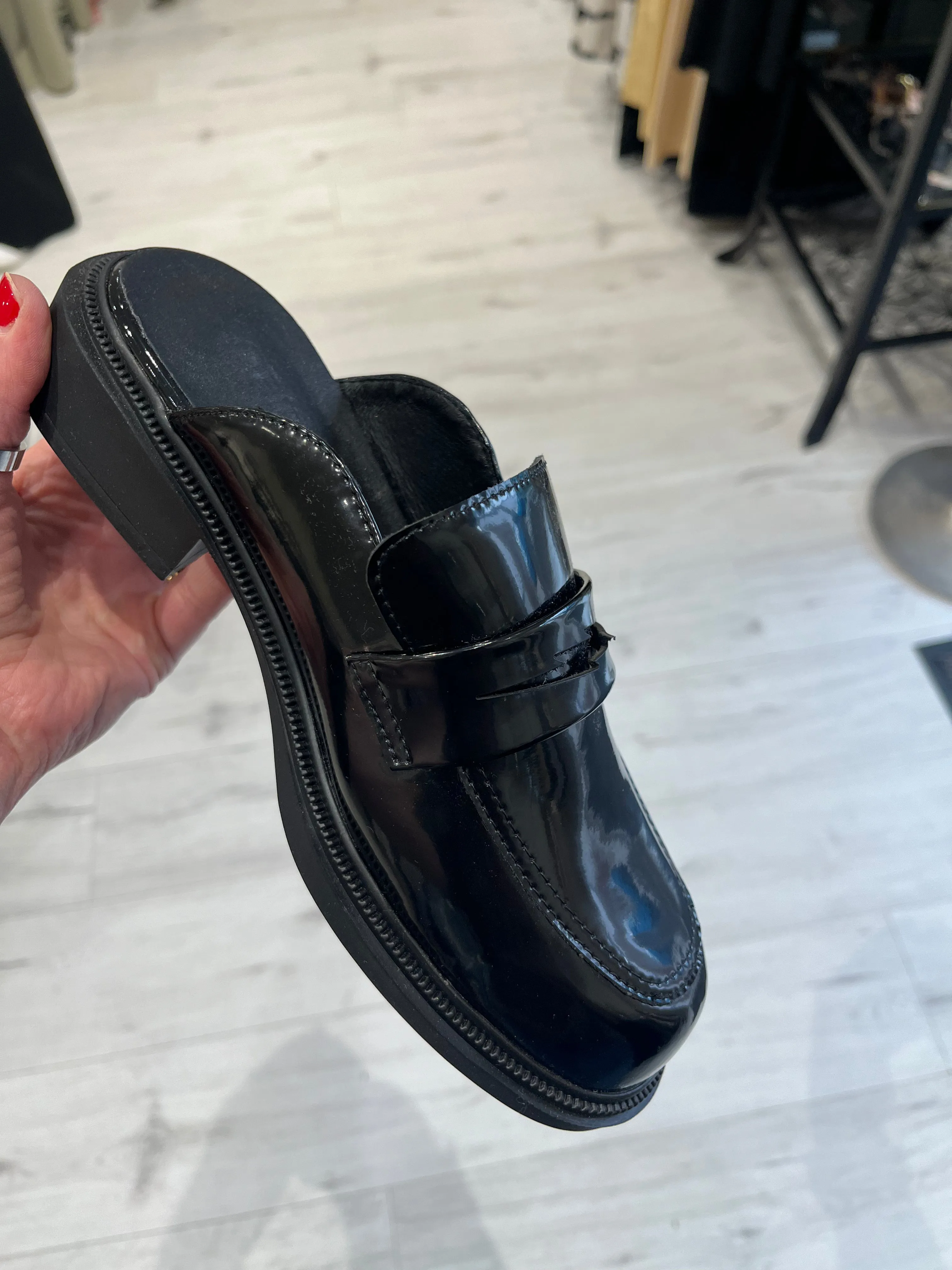 Sofie Schnoor Black Mules
