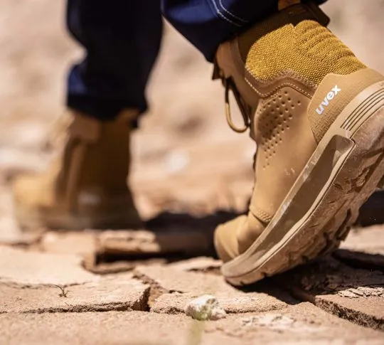 UVEX 3 X-Flow Side-Zip Work Boot Tan
