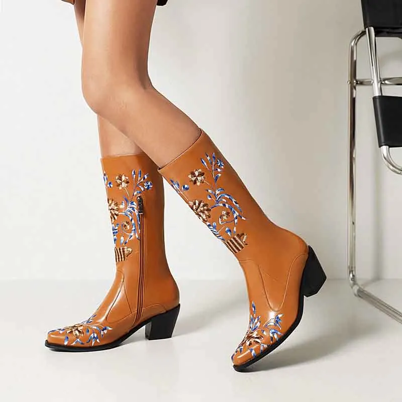 Women's Cowgirl Short Boots Embroidered Boots Chunky Heels Boots